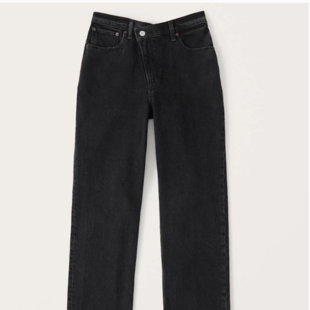 Abercrombie Criss Cross Waistband Ultra High Rise 90’s Straight Jeans Black